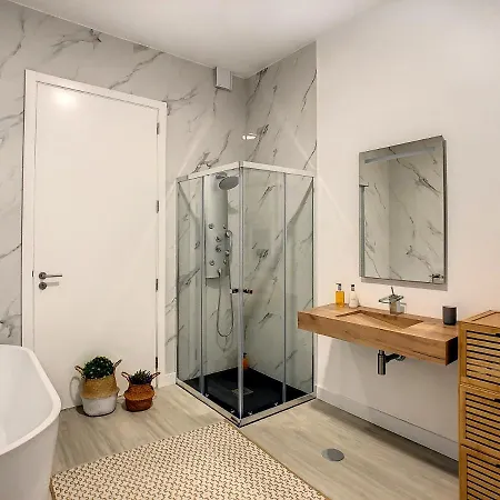 Casa Do Til By Mhm *