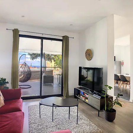 Casa Do Til By Mhm Funchal (Madeira)